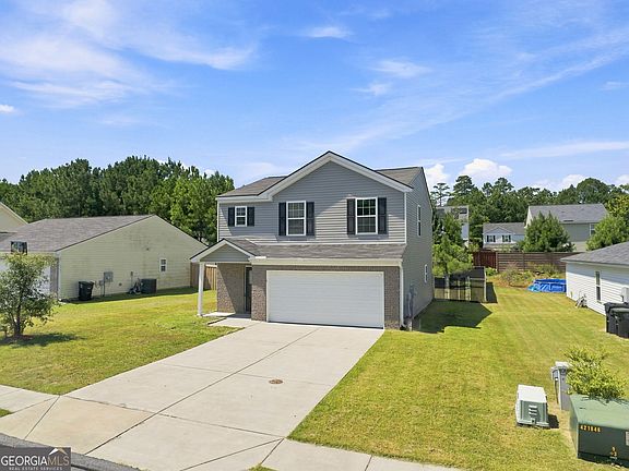 3rd image of 17 Southfork Dr SW