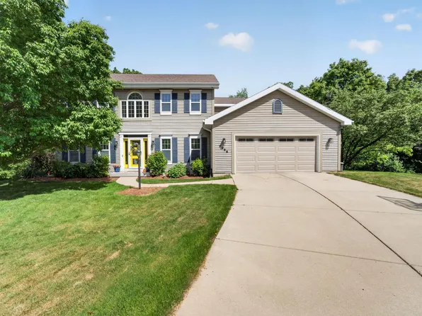 3098 Barrington Hills Ct, Fitchburg, WI 53711