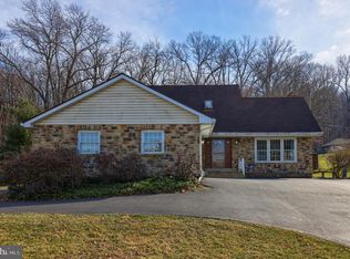 817 N Maple St, Ephrata, PA 17522