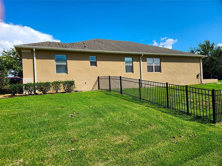 1050 Nathan Ridge Rd — Photo 19