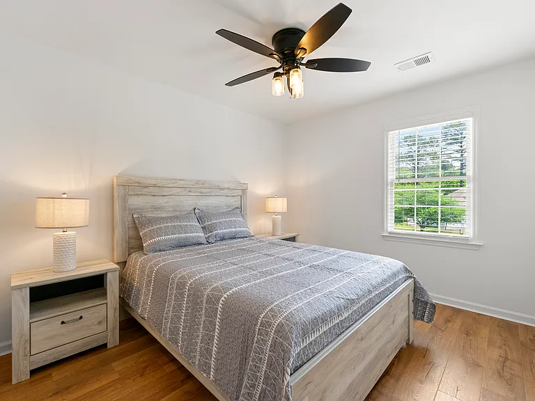 4115 Tanbark Dr NE — Photo 29