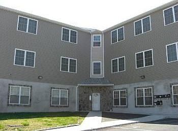 2nd image of 258 Spring St