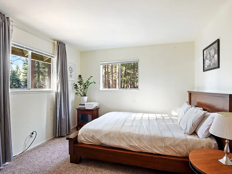 235 Pelton Ln — Photo 10