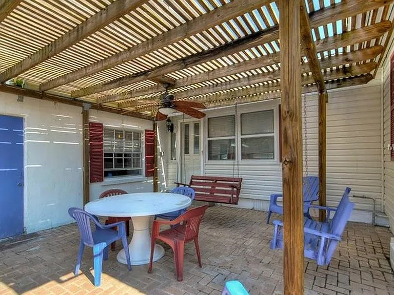 551 Zanesville St S #1 — Photo 7