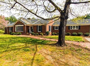 2001 E Maiden Rd, Maiden, NC 28650