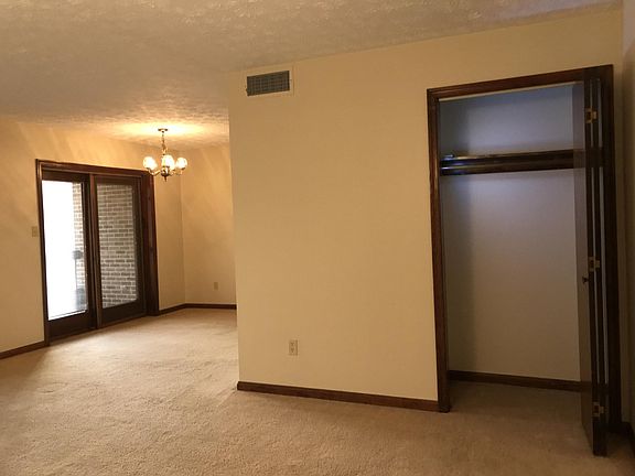 2nd image of 44695 White Oak Ct APT 535
