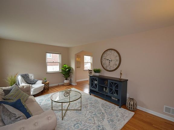 2nd image of 4322 Delridge Dr
