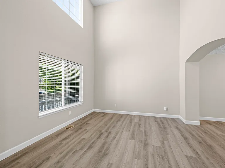 1952 W 135th Pl — Photo 3