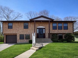 676 Bohemia Parkway, Sayville, NY 11782