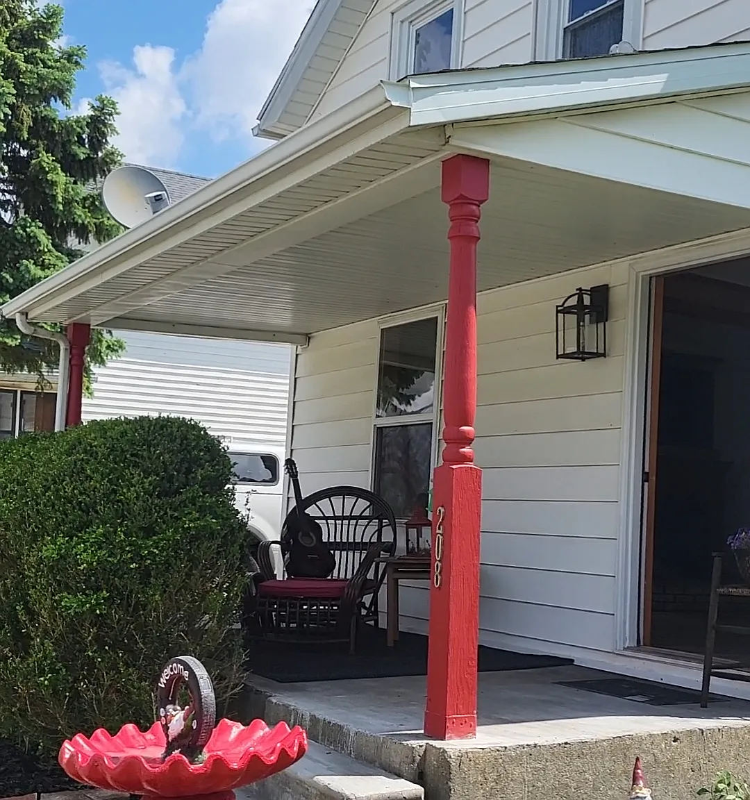 3 bed, 1.5 bath, $1,200 — Photo 1