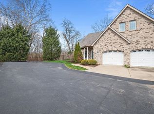 1004 Waterford Ct W, Canonsburg, PA
