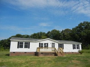 956 E Hughes Mill Rd, Burlington, NC 27217