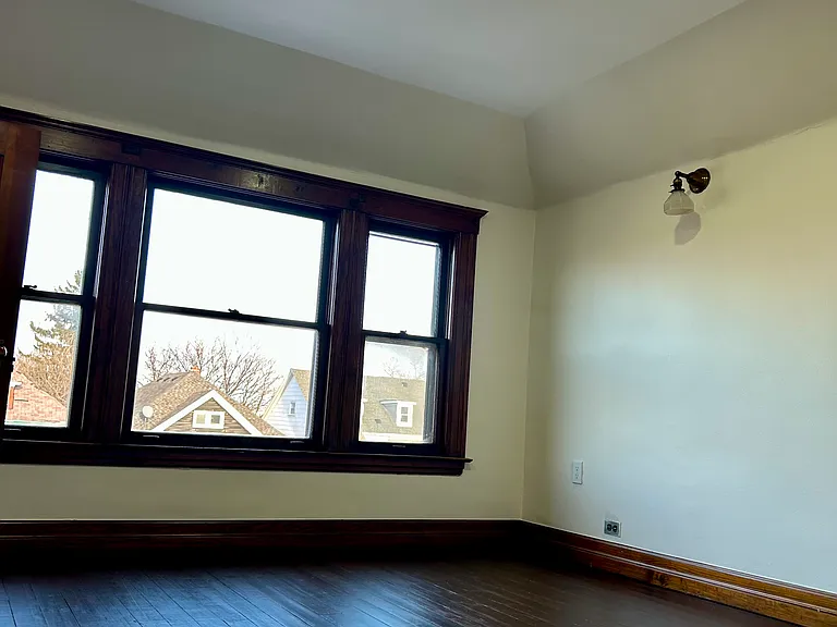2203 Montclair Ave #B — Photo 15