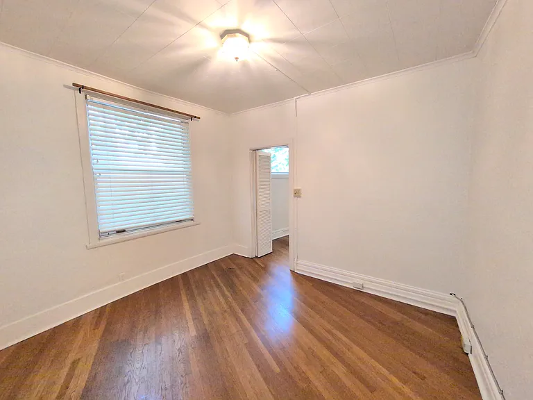 606 E Thomas St #E — Photo 3