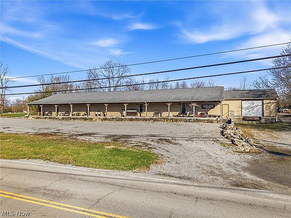 5th image of 10725 Struthers Rd
