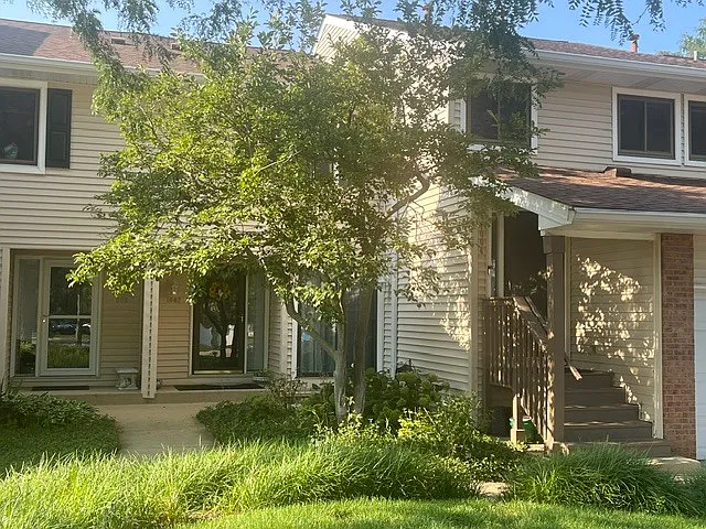 2 bed, 1238 sqft, $2,300 — Photo 2