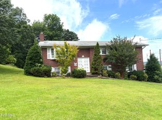 248 Brookside Ln, Bluff City, TN 37618