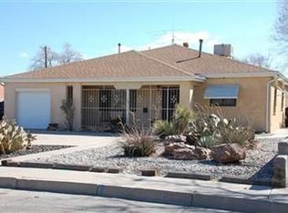 704 California St SE, Albuquerque, NM 87108
