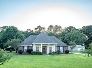 46483 Country Ln, Hammond, LA 70401