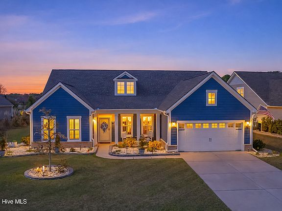 3rd image of 152 First Light Lane NW