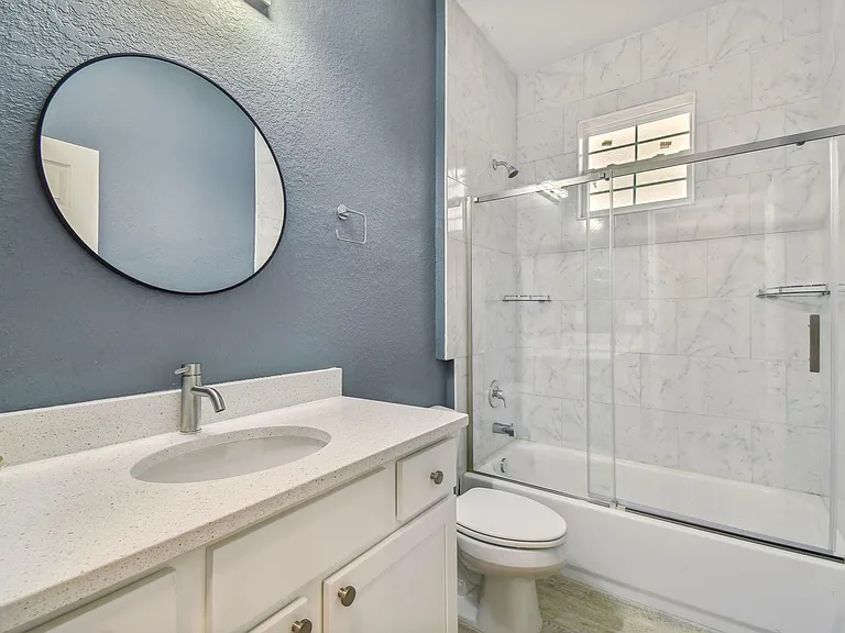 7398 Skylark Dr — Photo 32