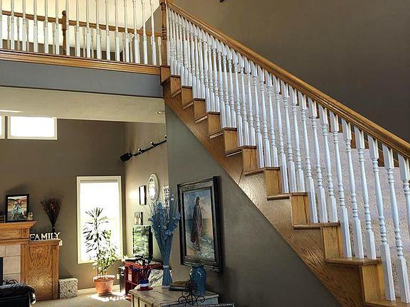 4th image of 3630 Grove Ln