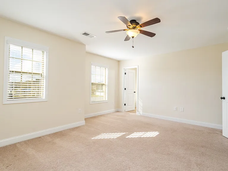 965 McCathern Ave — Photo 25