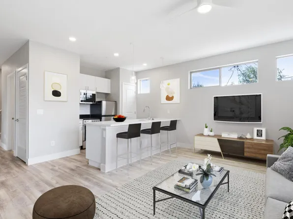 Mullen Flats, 854 N Emerson St #102, Denver, CO 80218