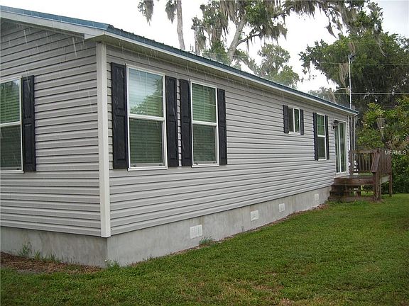 5th image of 783 NW 11th Blvd