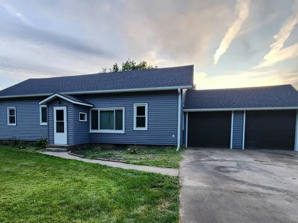 1912 Avenue J, Gothenburg, NE 69138