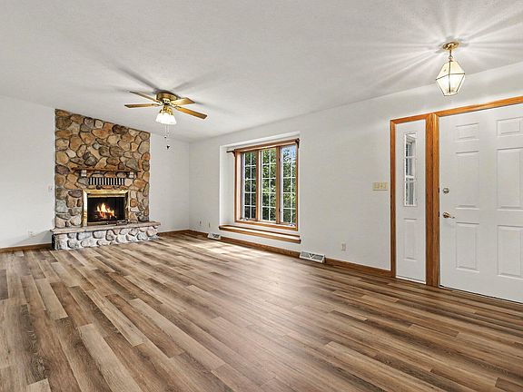 4th image of 54585 W County Road 365