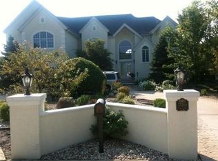 13205 Fox Ln, Lemont, IL