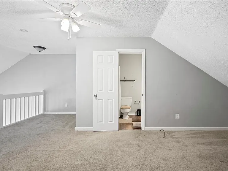 1119 Waggoner Ct W — Photo 25