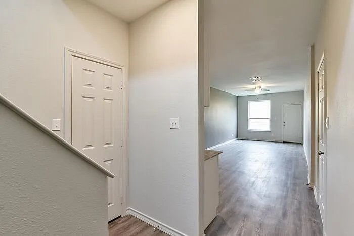 8001 Marydean Ave — Photo 13