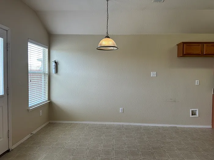 301 Meadow Lark Ln — Photo 18