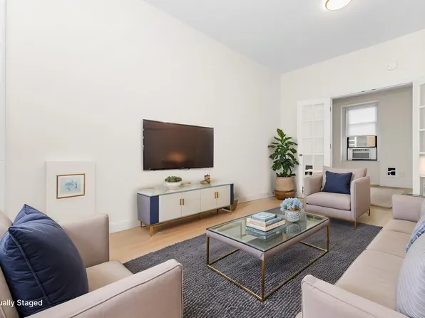 928 2nd Avenue image 1 of 4