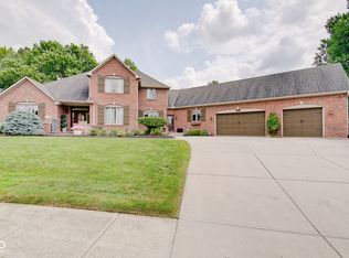 6767 Forrest Commons Blvd, Indianapolis, IN 46227