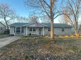 2500 Tracee Way, Springdale, AR 72762