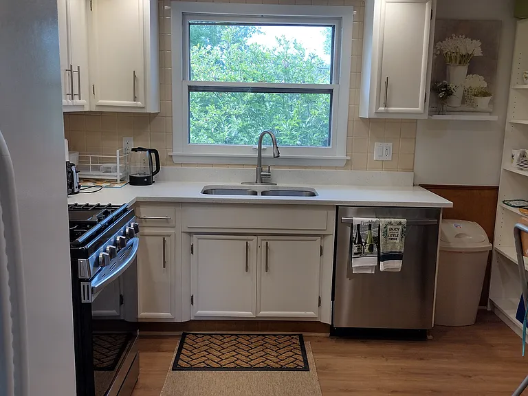 3210 Vista Ter — Photo 11