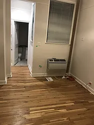 Rented by Metropolis Real Estate of Manhattan