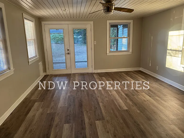 Sunroom/Flex Room