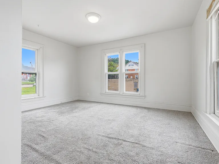 5109 Montgomery Rd — Photo 16