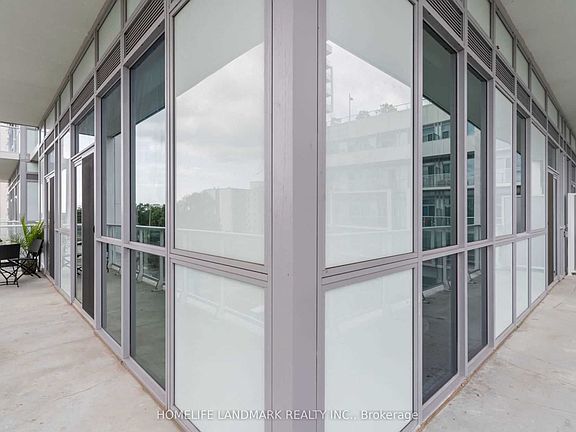 4th image of 55 Speers Rd Unit 809