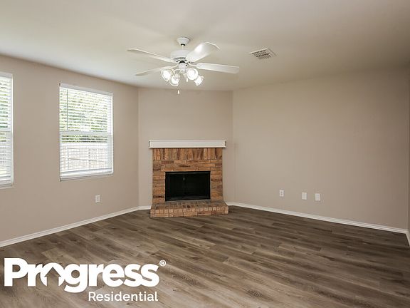 4th image of 16525 Woodside Dr