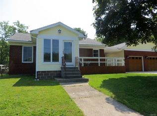 4 Curtis St, Fulton, NY 13069