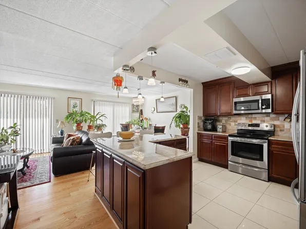 108-15 Sea View Avenue image 1 of 18