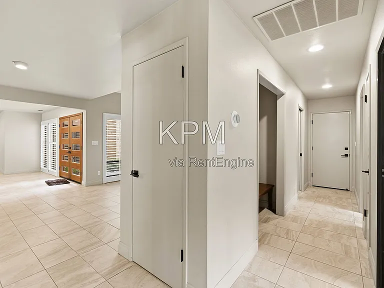 3342 Cove Cir — Photo 46