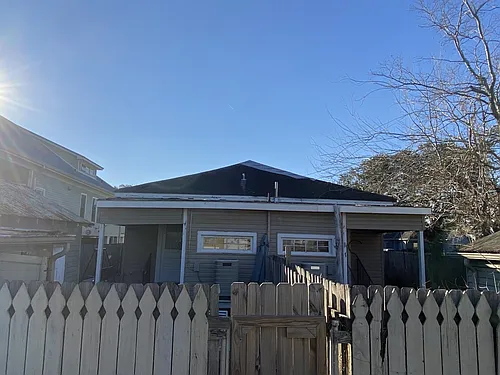 5545 Woodlawn Pl Photo 1