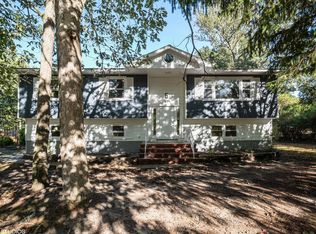 85 N Hope Chapel Rd, Jackson, NJ 08527