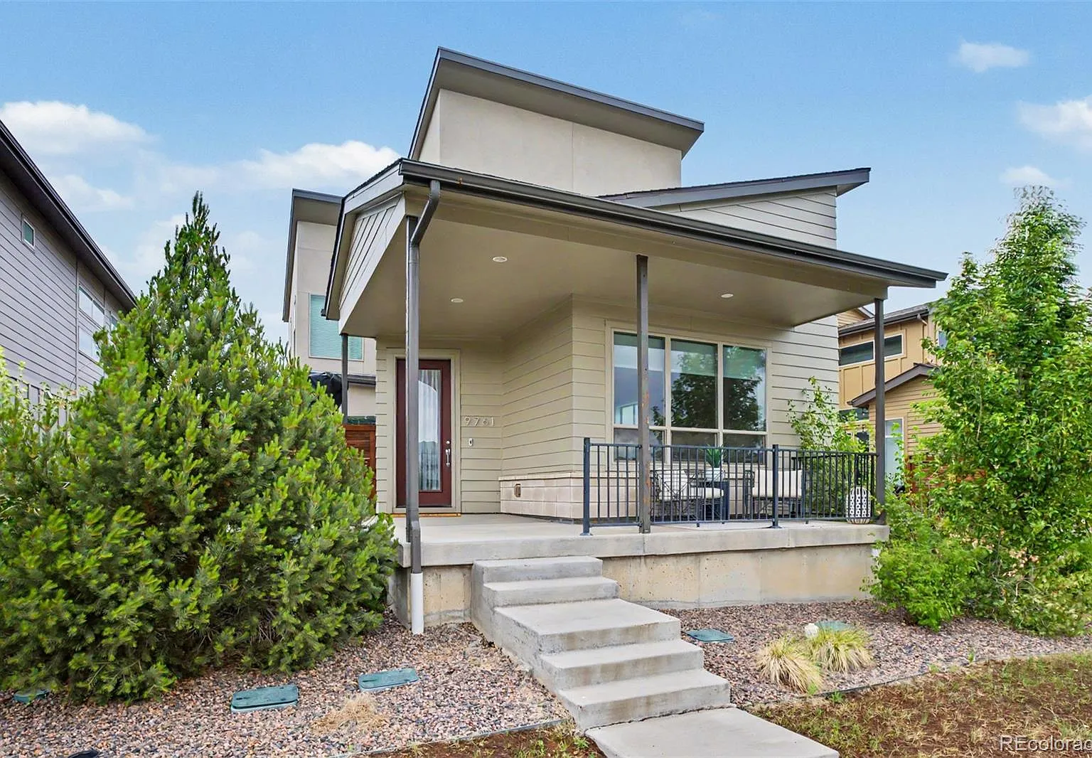 4 bed, 3.5 bath, 3068 sqft, $4,095 — Photo 1